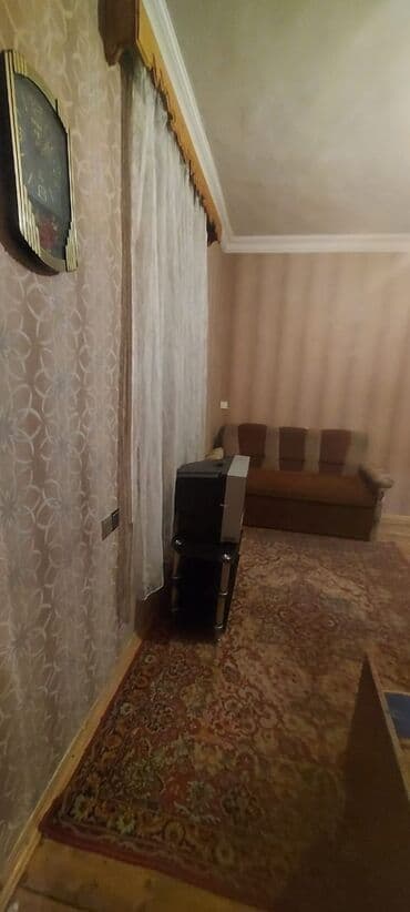 qubada ayliq kiraye evler 2022: 27 м², 2 комнаты — 4