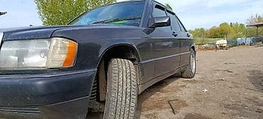 mercedes gl: Mercedes-Benz 190 (W201) sedan - Kuzov: qara rəng, 4 qapı, klassik — 6