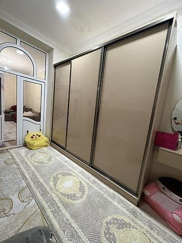 künc divan ölçüləri: 4 qapılı, Güzgülü, Bej, Kupe, Düz dolab — 3