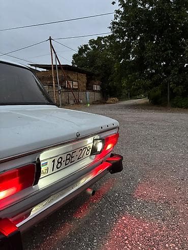 man sat: VAZ 2106 sedan – ağ rəng, klassik kuzov. - 4 qapı, 5 yerlik salon - — 6