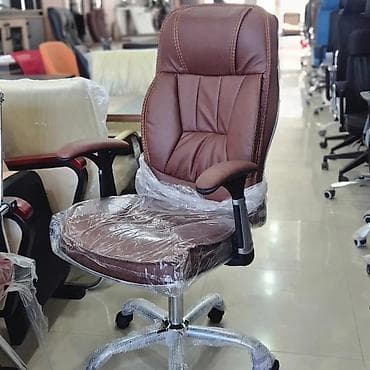 Ofis masaları: Yeni, Təkərli, Qolları tənzimlənir, Dəri — 3