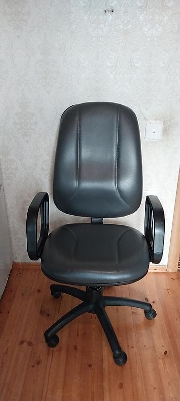 Təkərli, Qolları tənzimlənmir, Süni dəri