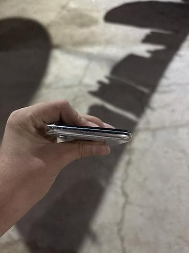 iphone se korpus: IPhone X, Gümüşü, Face ID — 5