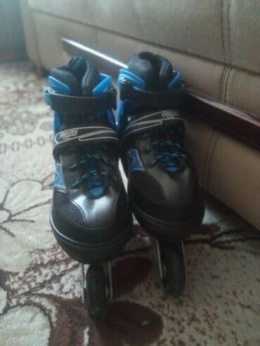 Qara və göy rənglərdə olan bu cüt rulonlu konkilər rahatlıq və