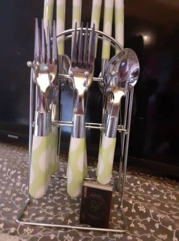 набор ножей: Набор вилок, ложек, ножей. 6 столовых ложек, 6 ножей, 6 вилок, 6 — 1