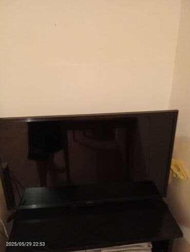 internet tv aparatı: Ekran ölçüsü 82 model samsung vezyeti islenmis ama tep teze problemi — 1