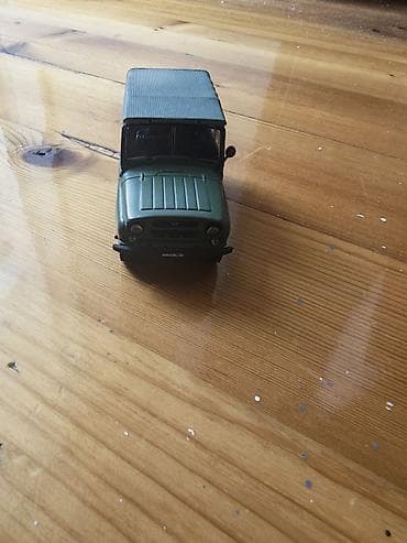 hunter uaz: Kolleksiya üçün model avtomobil – UAZ 469 (hərbi/off-road versiya) — 2