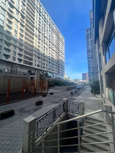 ağ şeher evler: 2 otaqlı, Yeni tikili, m. Həzi Aslanov, 65 kv. m — 12