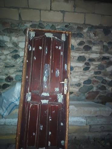 qapi demir: Taxta giriş/qapı - Material: massiv taxta - Rəng: tünd qəhvəyi — 3