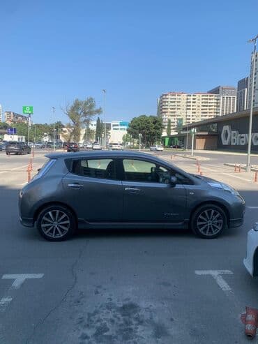 faizsiz kreditlə maşın: Nissan Leaf0.001 L 2013 il 88 000 km Ela veziyyetde V otlichnom — 11