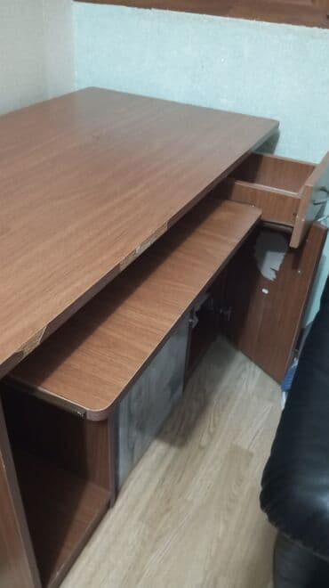 стол письменный: Прямой стол, С полками, С выдвижными ящиками, Ламинат текстурный, Без гарантии, Нет кредита — 4