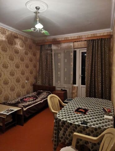 Salam Neftçilәrdə 8km bazarin yanında 1 otaqlı evda otaq yoldaşı