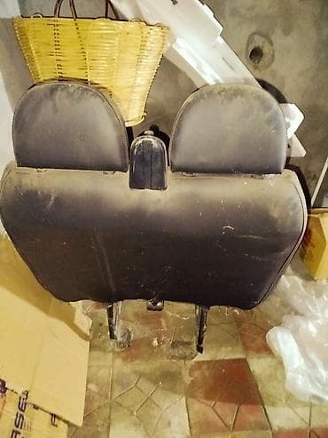 авто фольксваген: Ford transit - 2 yerlik arxa skamya tipli oturacaq - İnteqrə olunmuş — 1