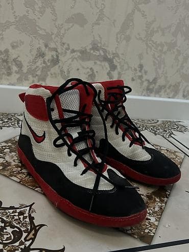 setka ayaqqabı: Ideal veziyyetde temiz barsofka.keyfiyyetine soz ola bilmez.41 — 1