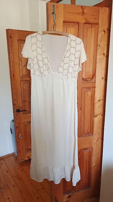 Krem rəngli, zərif maxi don - Model: Yüngül, axıcı kəsim, maxi