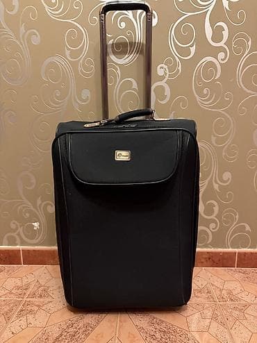 Yaxşı vəziyyətdə çamadan satılır. Cırığı, çatı yoxdur, hər şey