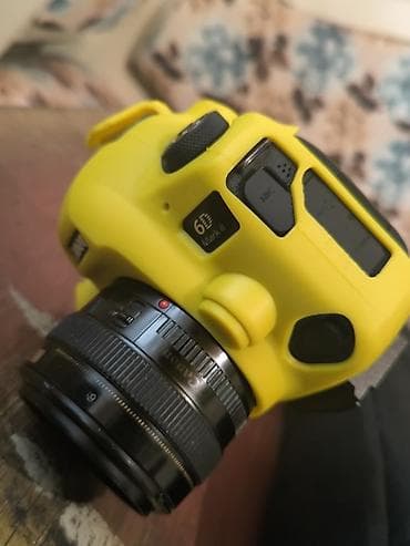 Canon EOS 6D Mark II DSLR fotoaparat + obyektiv 50mm f1.4 Salam