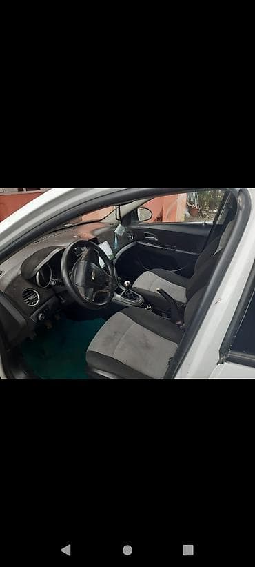 chevrolet cruze satilir: Chevrolet Cruze: 1.6 l | 2012 il 312251 km Sedan — 5