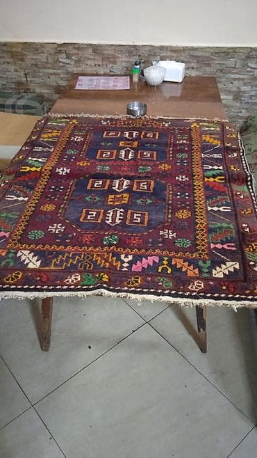 xalca uşaq: Xalça – əl toxuması, rəngarəng qafqaz motivləri ilə - Naxış: mərkəzdə — 1