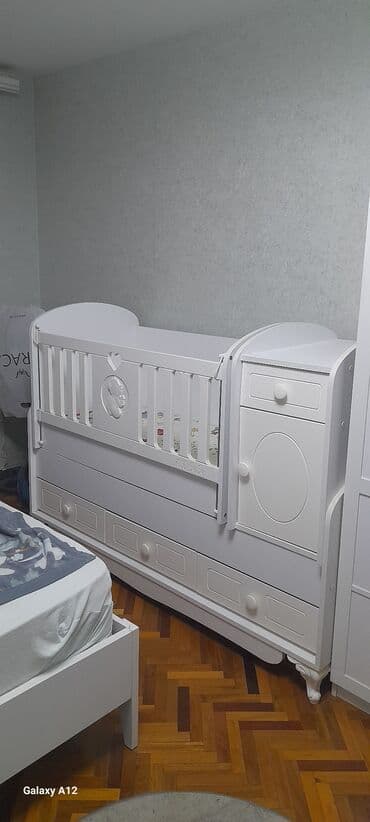 Yemək masaları, oturacaqları: Təzə haldada hec bir defekti yox təmiz türk malı Ünvan Nərimanov — 5