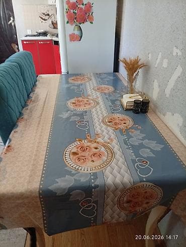 Для кухни, Б/у, Нераскладной, Прямоугольный стол, 6 стульев — 6