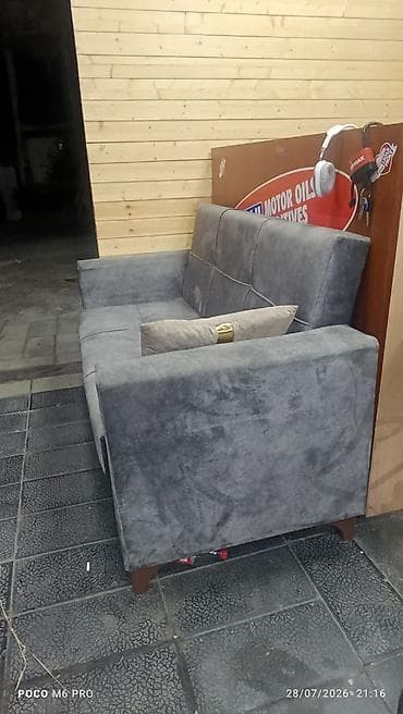 düz divan: Boz rəngli üçnəfərlik divan - Material: yumşaq məxməri/parça toxuma — 3