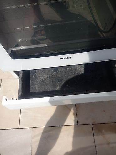 elektron soba: Bosch stasionar plitə və soba - Kombi tipli: 3 qaz ocağı + 1 — 4