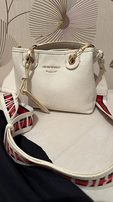 Другие комплектующие: Emporio Armani qadın çantası - Model: Emporio Armani (Milano 1981 — 1