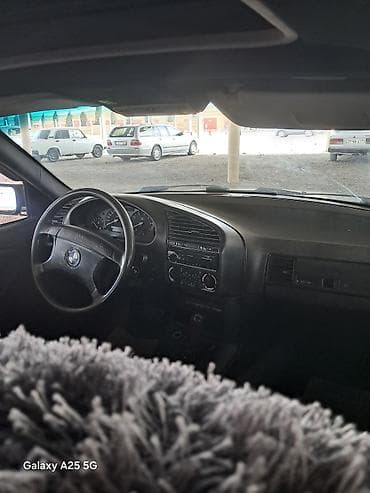 ford transit 1992: BMW 3 series: 2.5 l | 1993 il Sedan — 8