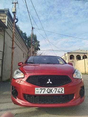 Mitsubishi Mirage: 1.2 l | 2020 il 210000 km Sedan