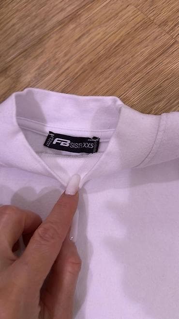 yun donlar instagram: Ağ rəngli uzunqollu qadın köynək – FB Sister, ölçü XXS - Model: sadə — 2