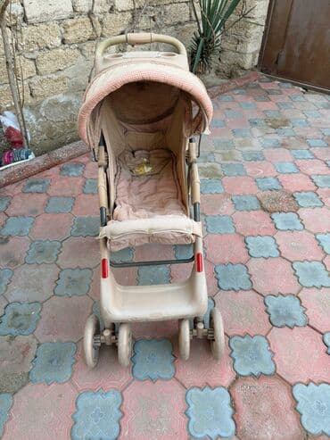 Subaru: Klassik gəzinti arabası — 1