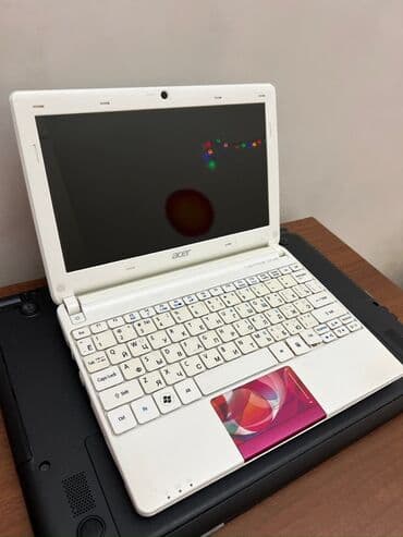 Acer netbuk – kompakt və yüngül korpusda gündəlik sadə işlər üçün