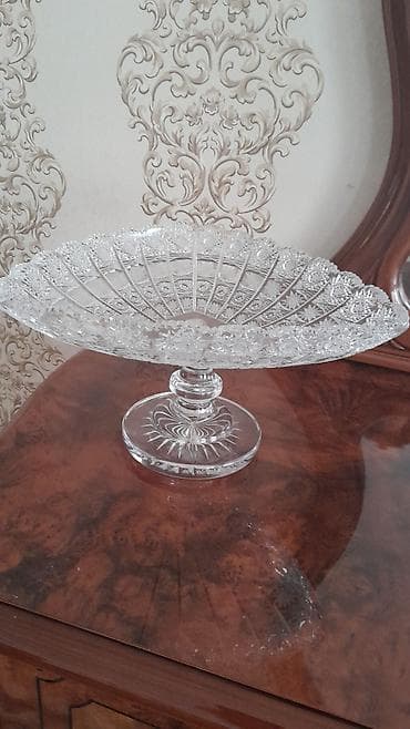 qedimi xrustal: Kristal ayaqlı meyvə qabı - Material: şəffaf kəsimli kristal şüşə - — 2