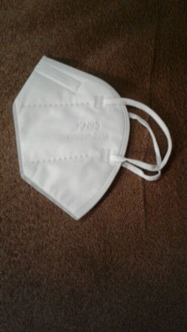 Nitril əlcəklər: Kn 95 maskasi satılır tezedi qiymetii 1 ededi 0.50 qepik — 1
