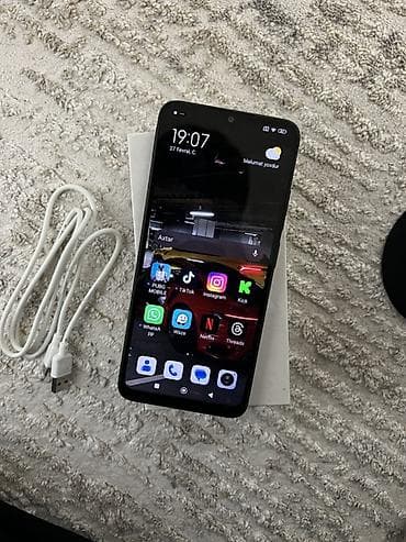 telfonlar yeni: Redmi 12C, 128 GB, rəng - Qara, Barmaq izi — 6