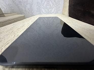 iphone x ekranı: (endirim olmuyacaq ❌)1yarimin telefonudu yacs vezyettde ekraninda bir — 2