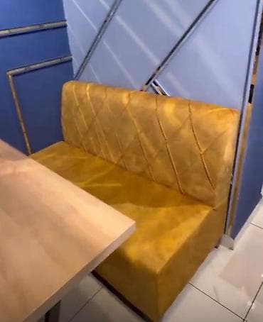 yemek desdi: Stullar ilə, Kvadrat masa, Kredit yoxdur — 1