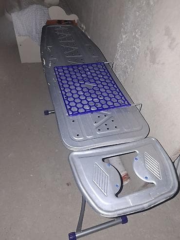 Metal ütü masası satılır. İstəyən əlaqə saxlasın. Vatsap var. Ünvan