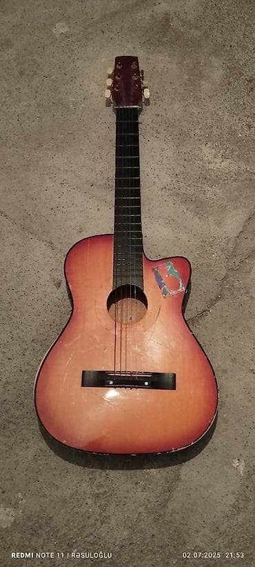 Akustik gitara, Akai, 6 sim