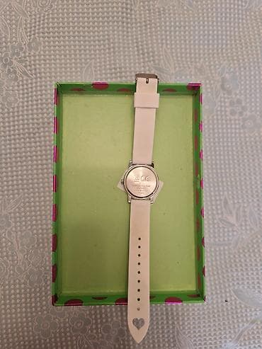 Avon "Sadie Mini Watch" qol saatı. **Xüsusiyyətləri:** * **Brend:** — 2
