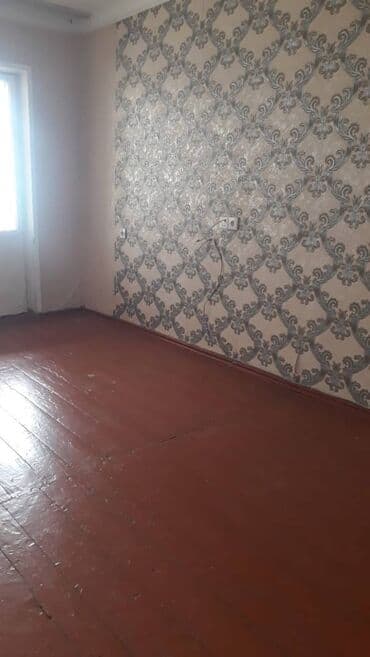 9 ci mikrorayon satilan evler: Bakı, 3 otaqlı, Köhnə tikili, 85 kv. m — 1