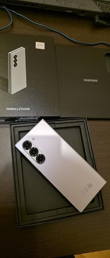 honor planset: Samsung Galaxy Z Fold6, rəng - Gümüşü, Simsiz şarj — 2