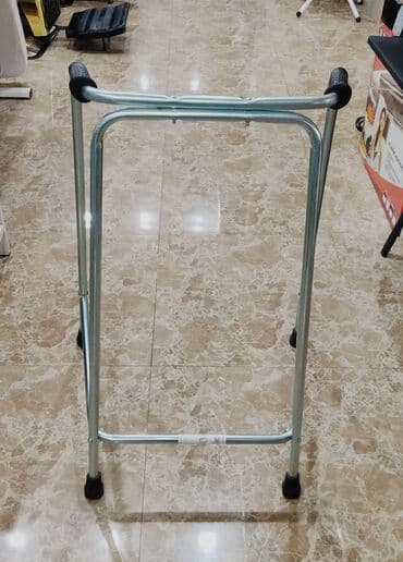 Yerimək üçün arabalar, çəliklər, əsalar, rollatorlar: 🩺Əsa (çəlik) böyüdüb kiçiltmək olur 20 AZN (çatdırılma ödənişli) — 2