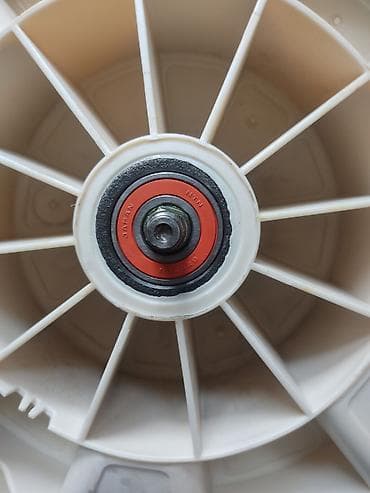 dəmir qap: Paltaryuyan üçün ehtiyat hissələri dəsti Təqdim olunur: - Baraban — 10