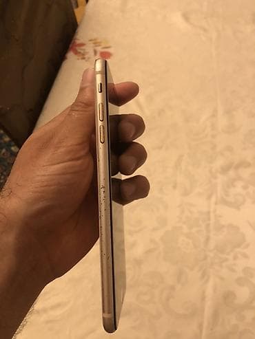 iphone 2ci əl: Qızılı — 5