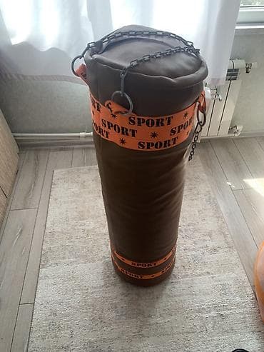 adam boks torbası: Asqılı boks kisəsi - Material: qəhvəyi rəngli süni dəri örtük, sıx — 3