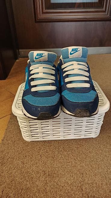 Krasofkalar və idman ayaqqabıları: Nike kişi idman ayaqqabısı – orijinaldır Xüsusiyyətlər: - Model — 5