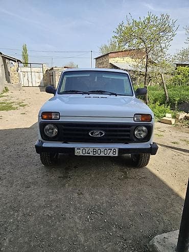 ВАЗ (ЛАДА): ВАЗ (ЛАДА) 4x4 Нива: 1.7 л | Внедорожник — 1