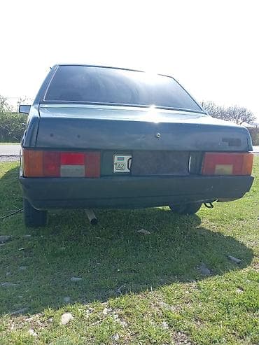 turbo az oka: VAZ 21099 sedan - Kuzov: 4 qapılı sedan, tünd yaşıl rəng - Mühərrik — 4